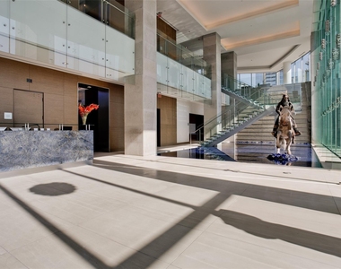 2900 Mckinnon Street - Photo Thumbnail 1