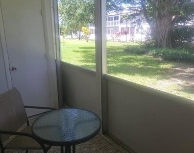 27 Newport B - Photo Thumbnail 9