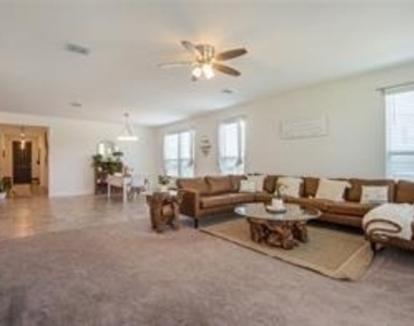 2501 Walker Avenue - Photo Thumbnail 2