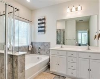 2501 Walker Avenue - Photo Thumbnail 12