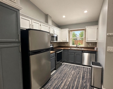 2800 Palmwood Terrace - Photo Thumbnail 5