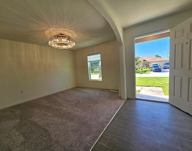 1465 Sw San Esteban Avenue - Photo Thumbnail 2