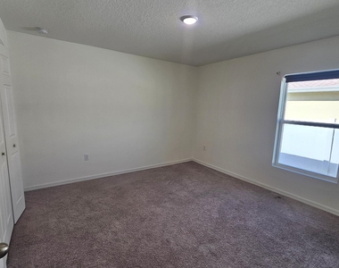 1465 Sw San Esteban Avenue - Photo Thumbnail 14
