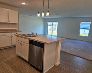 1465 Sw San Esteban Avenue - Photo Thumbnail 5