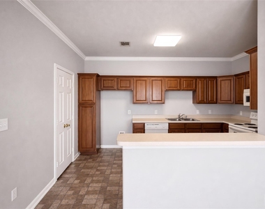 2400 18th Street - Photo Thumbnail 6