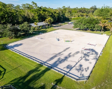851 Hyde Park Road - Photo Thumbnail 10