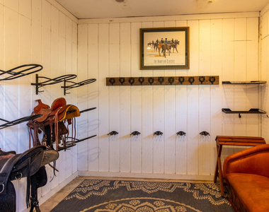 851 Hyde Park Road - Photo Thumbnail 7