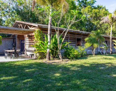 851 Hyde Park Road - Photo Thumbnail 3