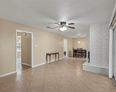 7109 Jewell Avenue - Photo Thumbnail 4