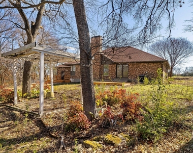 2110 S Mcdonald Street - Photo Thumbnail 36