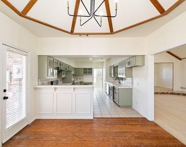 2110 S Mcdonald Street - Photo Thumbnail 8