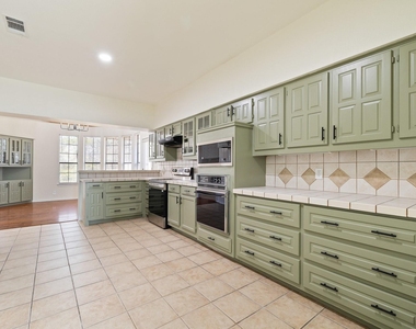 2110 S Mcdonald Street - Photo Thumbnail 14