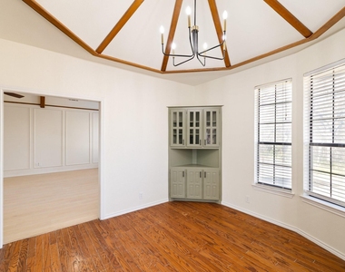 2110 S Mcdonald Street - Photo Thumbnail 7