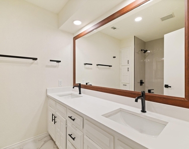 2110 S Mcdonald Street - Photo Thumbnail 22