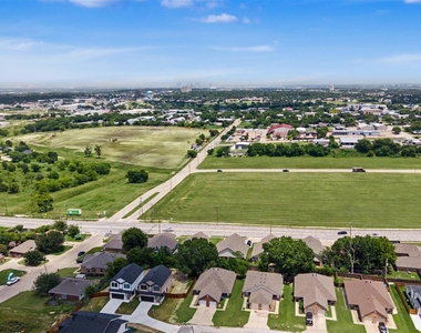 3126 Cherry Lane - Photo Thumbnail 28