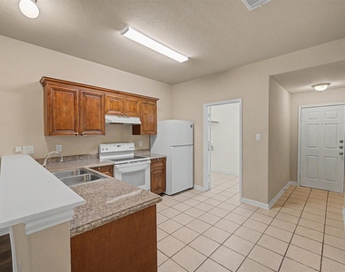 3126 Cherry Lane - Photo Thumbnail 4