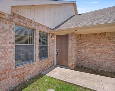 3126 Cherry Lane - Photo Thumbnail 1
