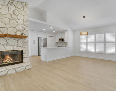 6208 Michael Street - Photo Thumbnail 8