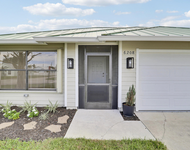 6208 Michael Street - Photo Thumbnail 2