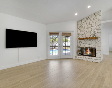 6208 Michael Street - Photo Thumbnail 5
