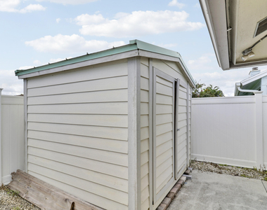6208 Michael Street - Photo Thumbnail 33