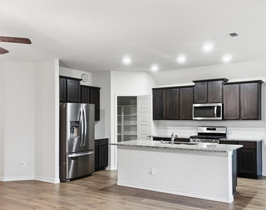 520 Winthrop Road - Photo Thumbnail 22
