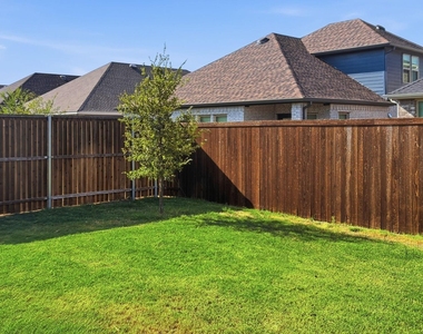 520 Winthrop Road - Photo Thumbnail 24