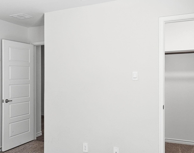520 Winthrop Road - Photo Thumbnail 8
