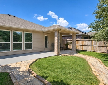 2805 Leslie Lane - Photo Thumbnail 15