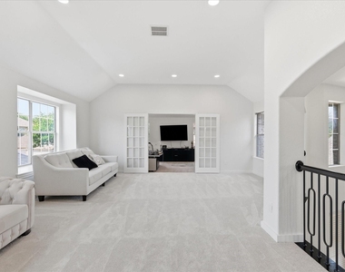 1106 Bridgeway Lane - Photo Thumbnail 23