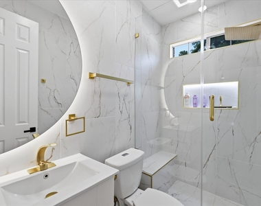 1106 Bridgeway Lane - Photo Thumbnail 33
