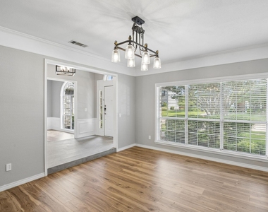 2809 Roper Drive - Photo Thumbnail 6