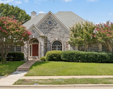 2809 Roper Drive - Photo Thumbnail 4