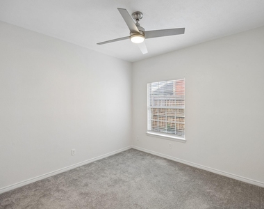 2809 Roper Drive - Photo Thumbnail 20