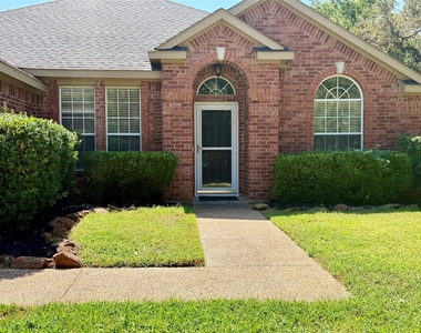 1584 Meadowview - Photo Thumbnail 2