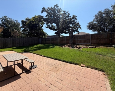 1584 Meadowview - Photo Thumbnail 28
