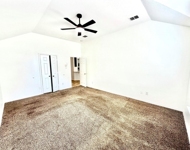 1584 Meadowview - Photo Thumbnail 18