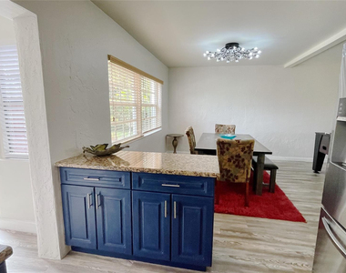 213 Sw 3rd Place - Photo Thumbnail 20