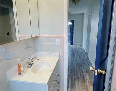 213 Sw 3rd Place - Photo Thumbnail 29