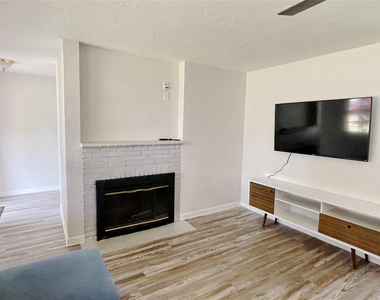 213 Sw 3rd Place - Photo Thumbnail 15
