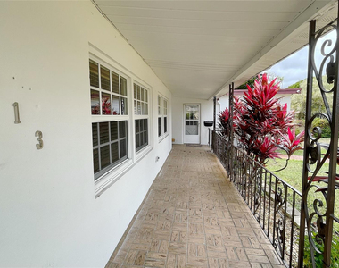213 Sw 3rd Place - Photo Thumbnail 7