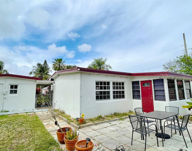 213 Sw 3rd Place - Photo Thumbnail 9