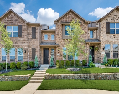 1036 Foxglove Drive - Photo Thumbnail 1
