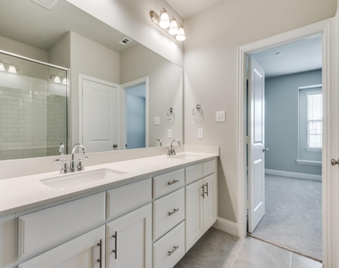 1036 Foxglove Drive - Photo Thumbnail 19