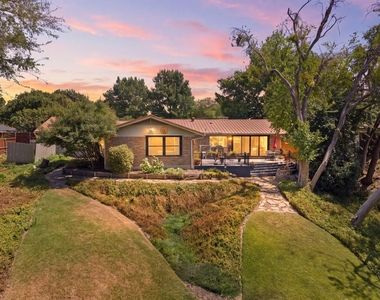 7105 Winding Creek Road - Photo Thumbnail 24