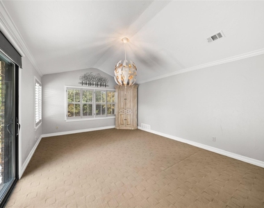 7105 Winding Creek Road - Photo Thumbnail 12
