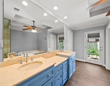 7105 Winding Creek Road - Photo Thumbnail 14