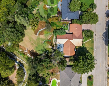 7105 Winding Creek Road - Photo Thumbnail 32