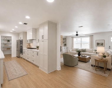 141 Southfork Drive - Photo Thumbnail 10