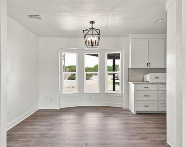 141 Southfork Drive - Photo Thumbnail 7